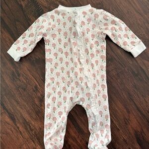 Feather baby floral footie sleeper